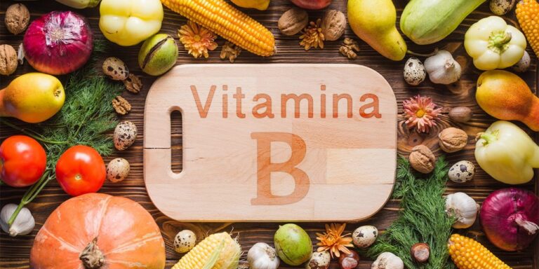 Ilumina tu mirada: Descubre las vitaminas que combaten las ojeras»